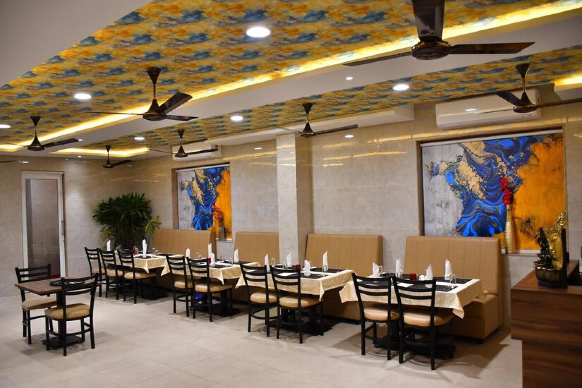 Residenza Adhikrishna Arcade Hotel Erode Buitenkant foto