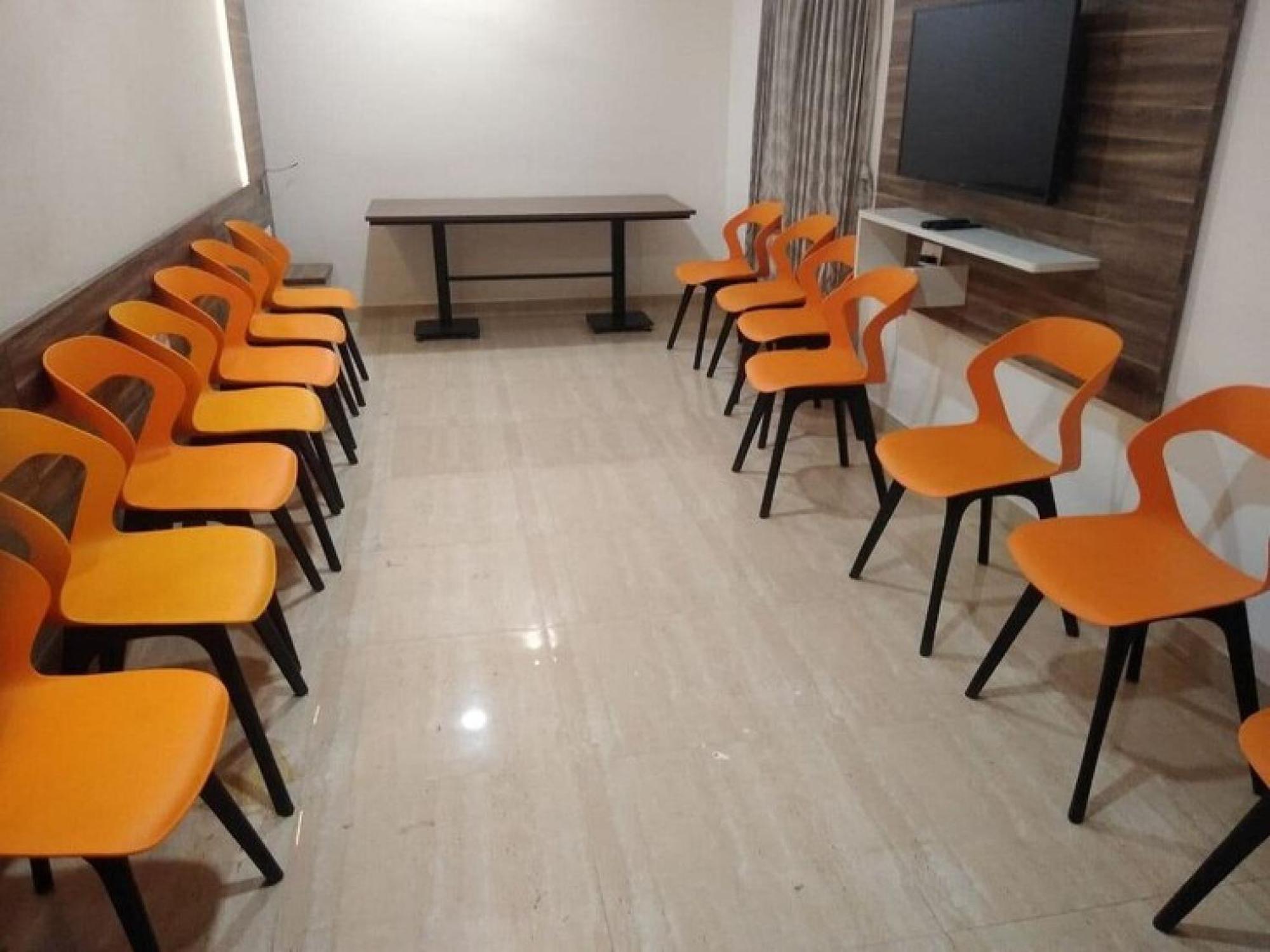 Residenza Adhikrishna Arcade Hotel Erode Buitenkant foto